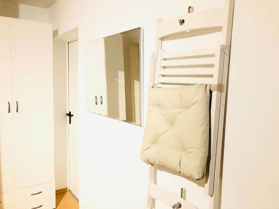 Modernes Apartment Mit Kueche, Parkplatz, Wlan - Naehe Schwaebisch Gmuend Waldstetten (Ostalbkreis)