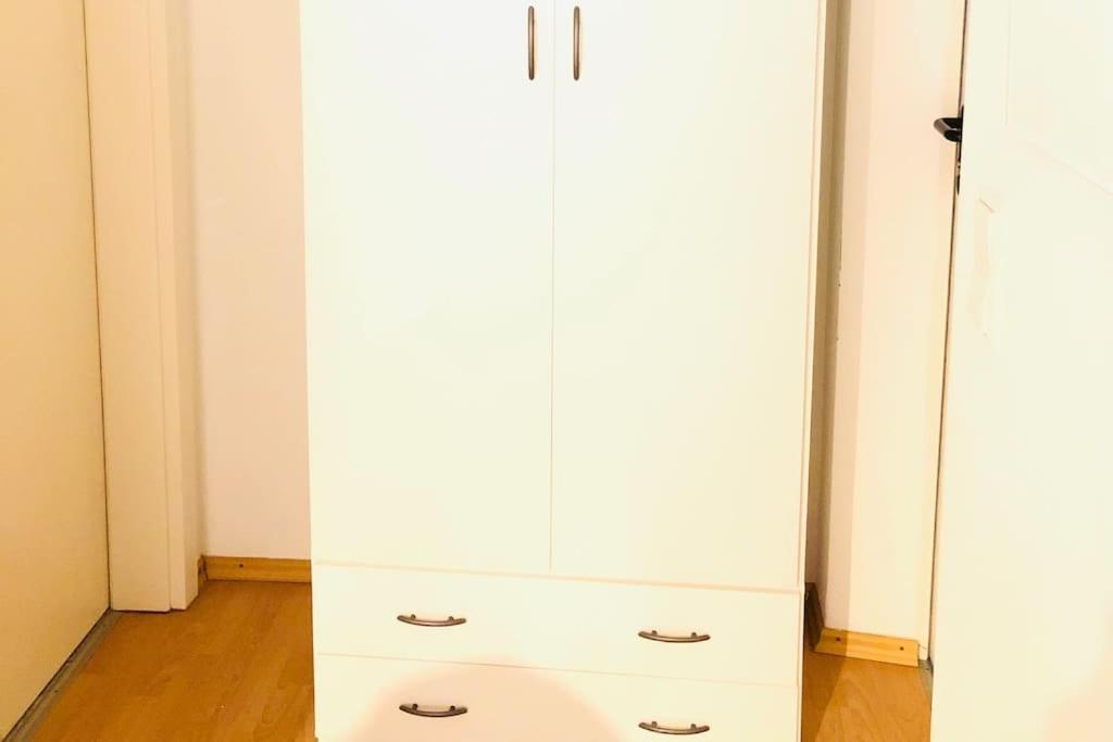 Modernes Apartment Mit Kueche, Parkplatz, Wlan - Naehe Schwaebisch Gmuend * Waldstetten (Ostalbkreis)